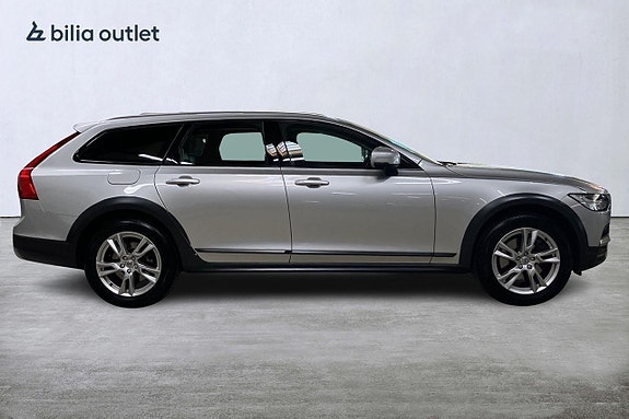 Volvo V90 Cross Country 5 of 5