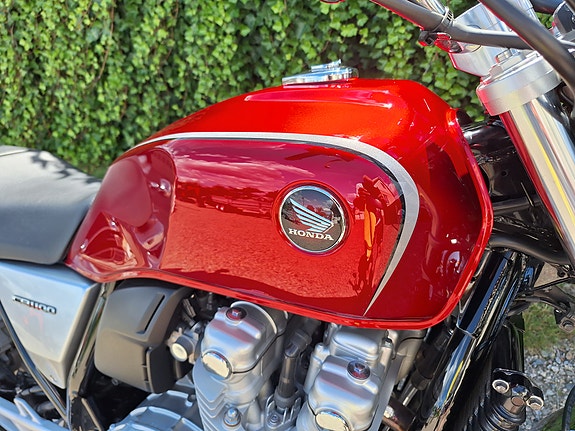 Honda Cb1100 10 of 13