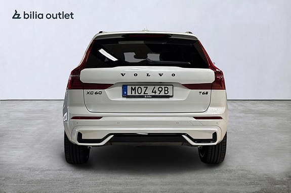 Volvo XC60 7 of 30