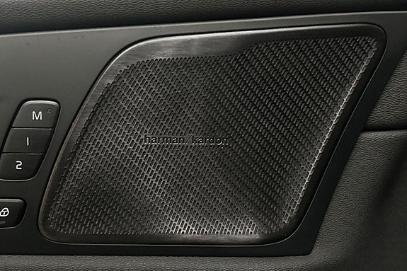 Volvo XC60 27 of 30