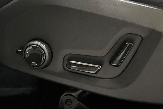Volvo XC60 29 of 30