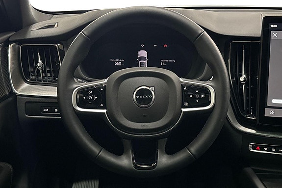 Volvo XC60 17 of 30