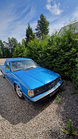 Volvo 940 2 of 3