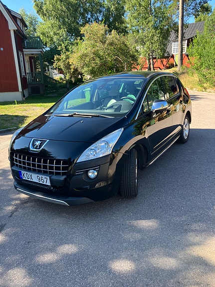 Peugeot 3008 2 of 3