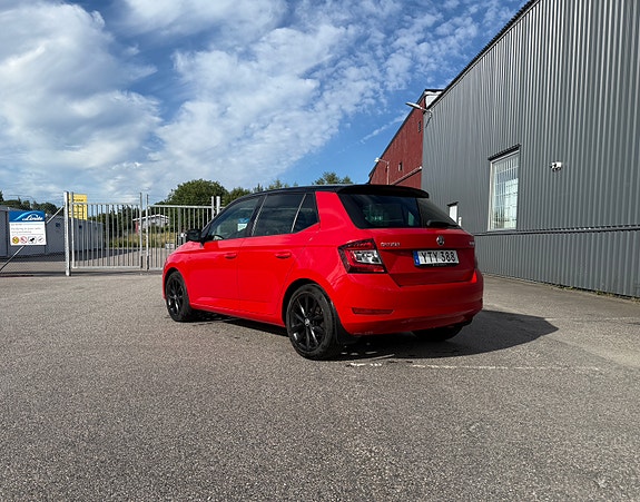 Skoda Fabia 3 of 5