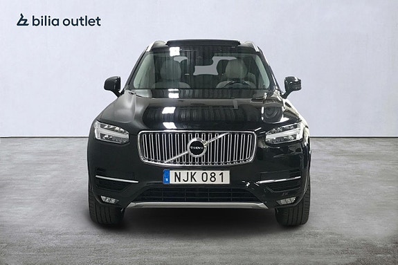Volvo XC90 3 of 5