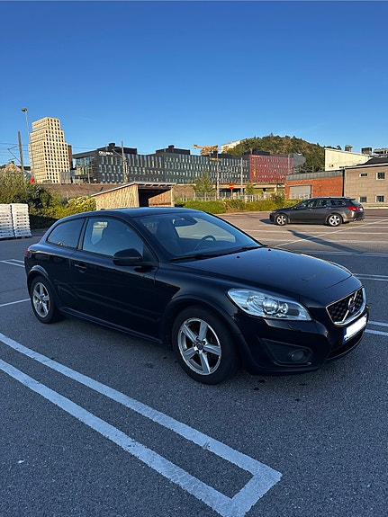 Volvo C30 3 of 5