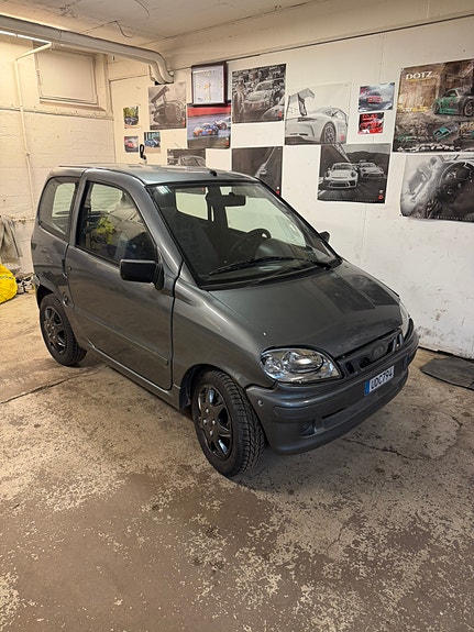 Microcar 5 of 6