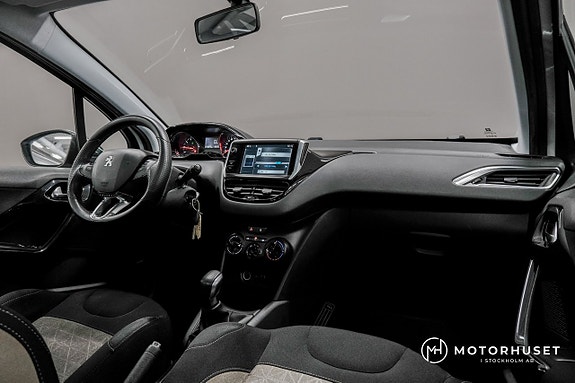 Peugeot 208 10 of 17