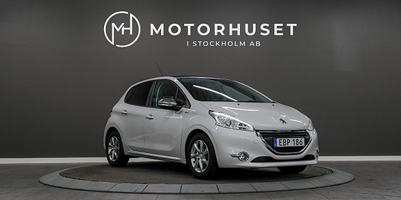 Peugeot 208 3 of 5