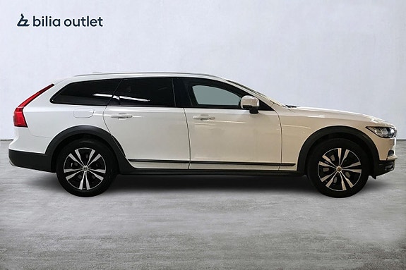 Volvo V90 Cross Country 5 of 5