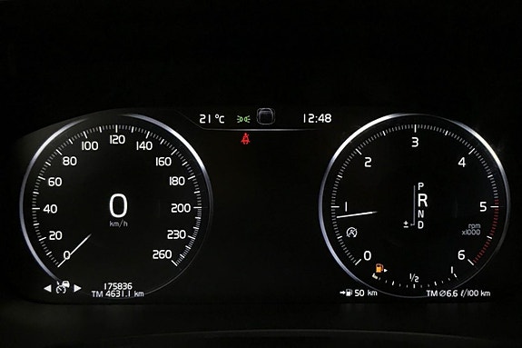 Volvo V90 Cross Country 17 of 30