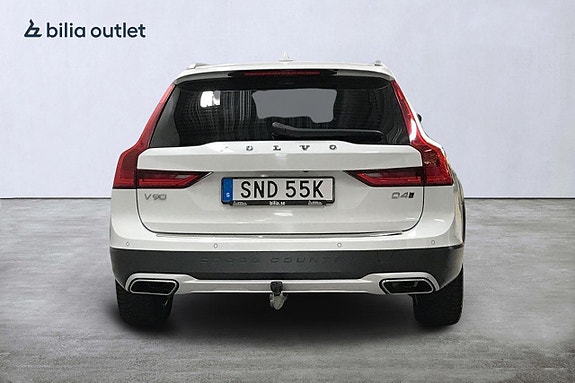 Volvo V90 Cross Country 7 of 30