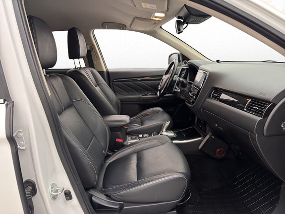 Mitsubishi Outlander 11 of 30