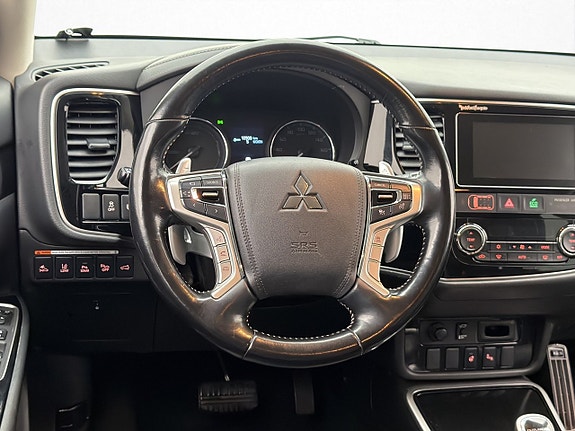 Mitsubishi Outlander 12 of 30