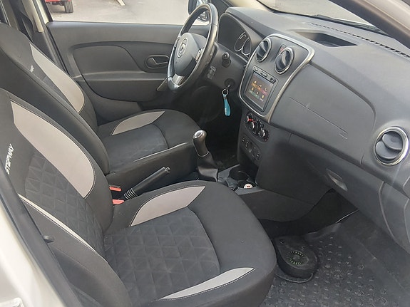 Dacia Sandero Stepway 11 of 14