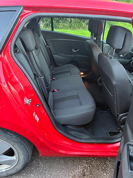 Renault Megane III 3 of 4