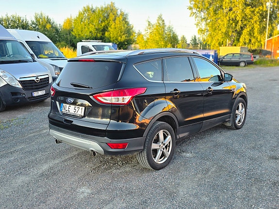 Ford Kuga 2 of 5