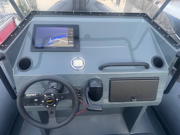 Rupert R7 | Evinrude 200 | 2020 8 of 8