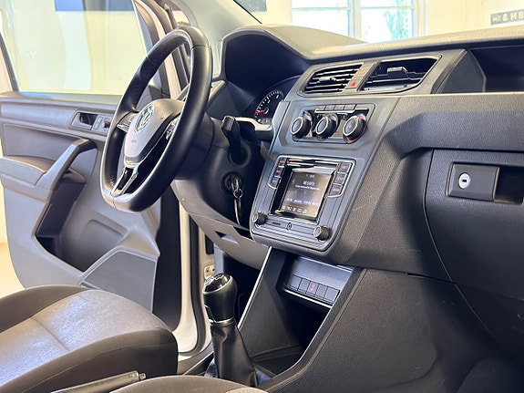 Volkswagen Caddy 12 of 21
