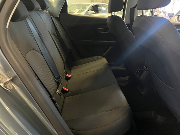 Seat Leon 9 of 14