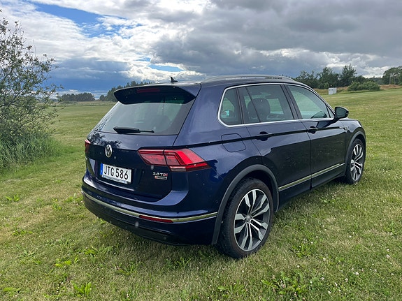 Volkswagen Tiguan 3 of 8