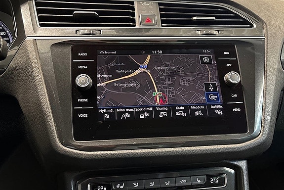 Volkswagen Tiguan 15 of 21