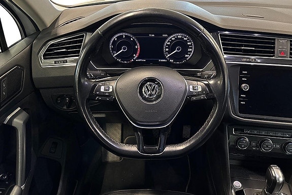 Volkswagen Tiguan 14 of 21