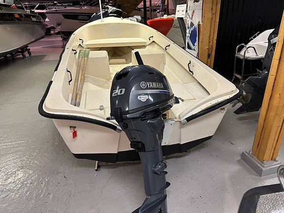 Interboat 475 / Yamaha F20 2 of 6