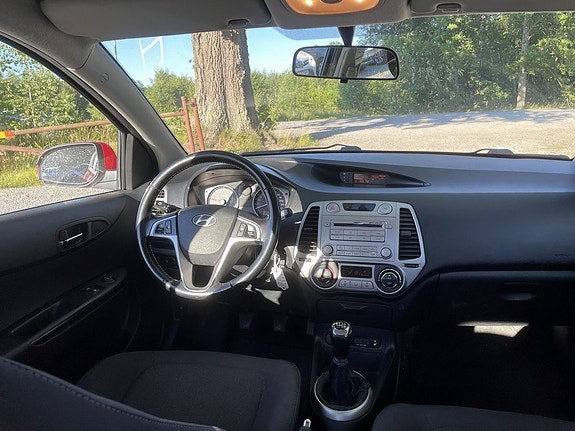 Hyundai i20 14 of 16