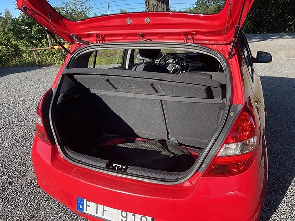 Hyundai i20 13 of 16
