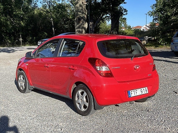 Hyundai i20 3 of 5