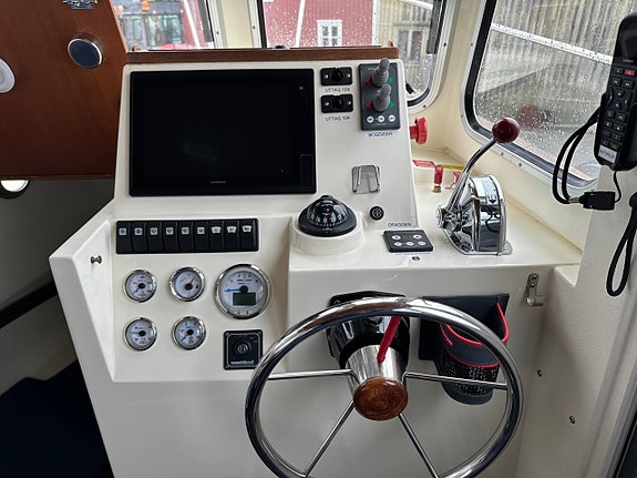 Rhea 730 Timonier / Nanni T4-205 6 of 12