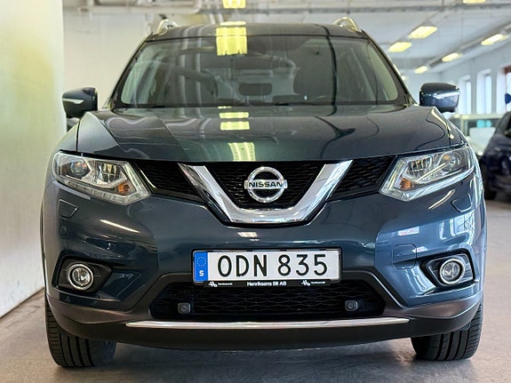 Nissan X-Trail 3 of 5