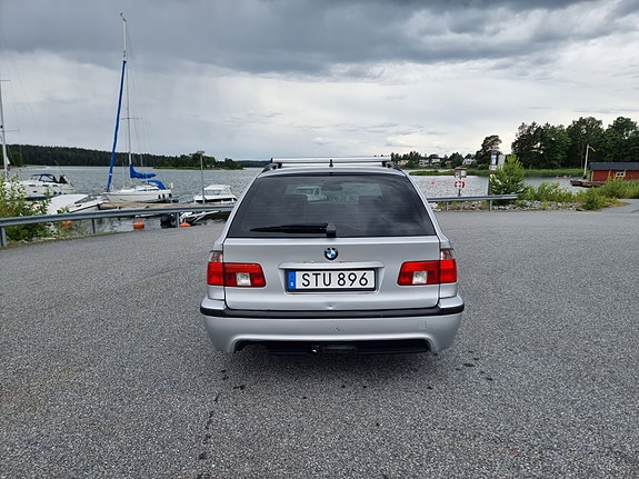 BMW 540i 5 of 5