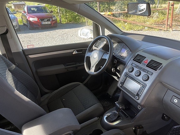 Volkswagen Touran 18 of 21