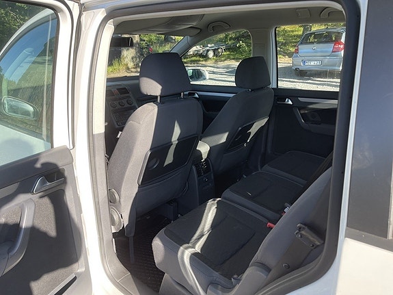 Volkswagen Touran 14 of 21