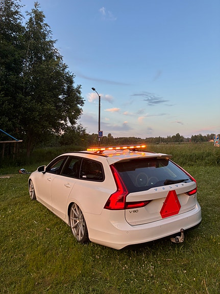 Volvo V90 4 of 6