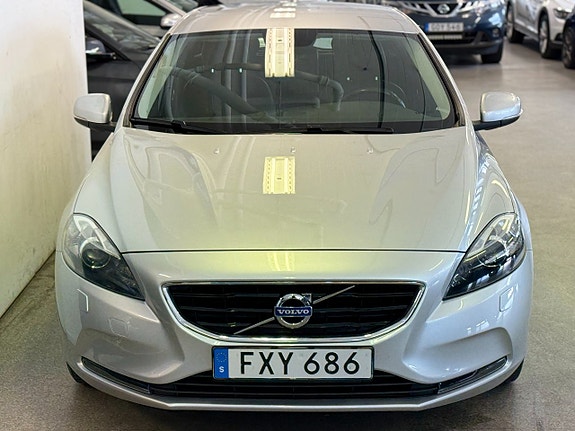 Volvo V40 5 of 5
