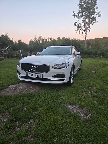 Volvo V90 4 of 5