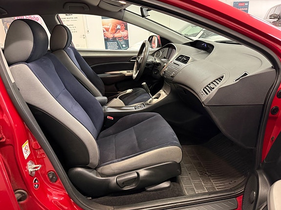 Honda Civic 10 of 21