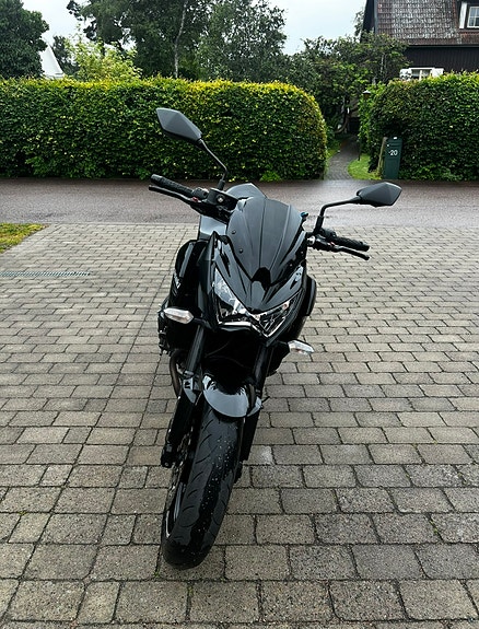 Kawasaki Z800 2 of 6