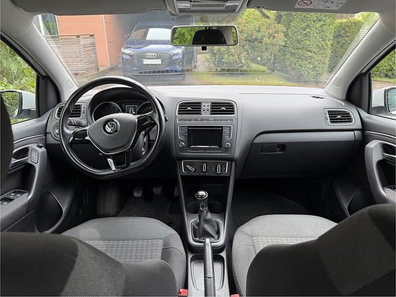 Volkswagen Polo 5 of 5