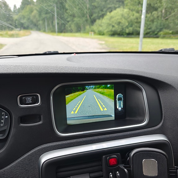 Volvo V40 Cross Country 17 of 22