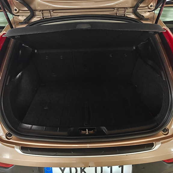 Volvo V40 Cross Country 16 of 22