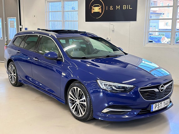 Opel Insignia 2 of 5