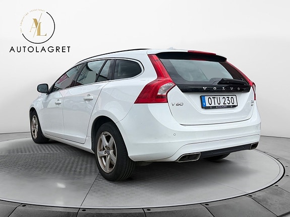Volvo V60 4 of 13
