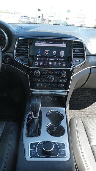 Jeep Grand Cherokee 12 of 27
