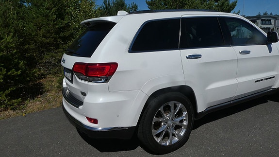 Jeep Grand Cherokee 9 of 27