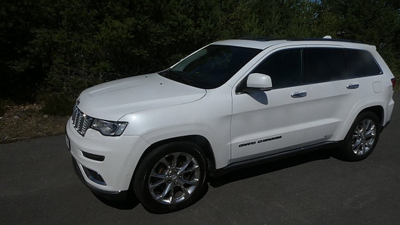 Jeep Grand Cherokee 10 of 27